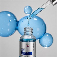 Aplicador com gota do sérum